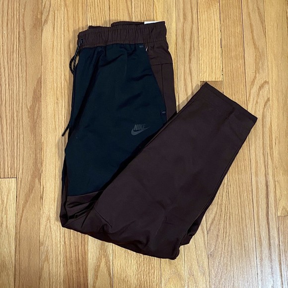 Nike Sportswear Tech Essentials Brown Black Men’s Size M Repel Jogger Pants - Picture 2 of 8